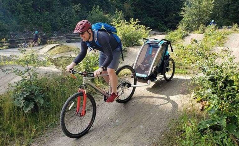 thule chariot cross on pump track