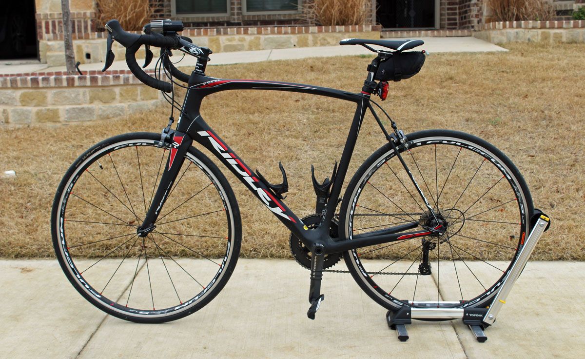 Topeak LineUp Bike Stand with adult road bike