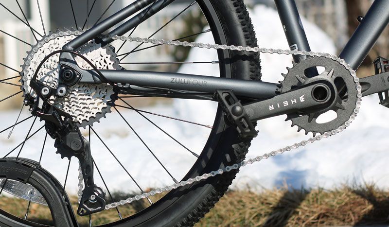 close up image of the drivetrain on a Prevelo