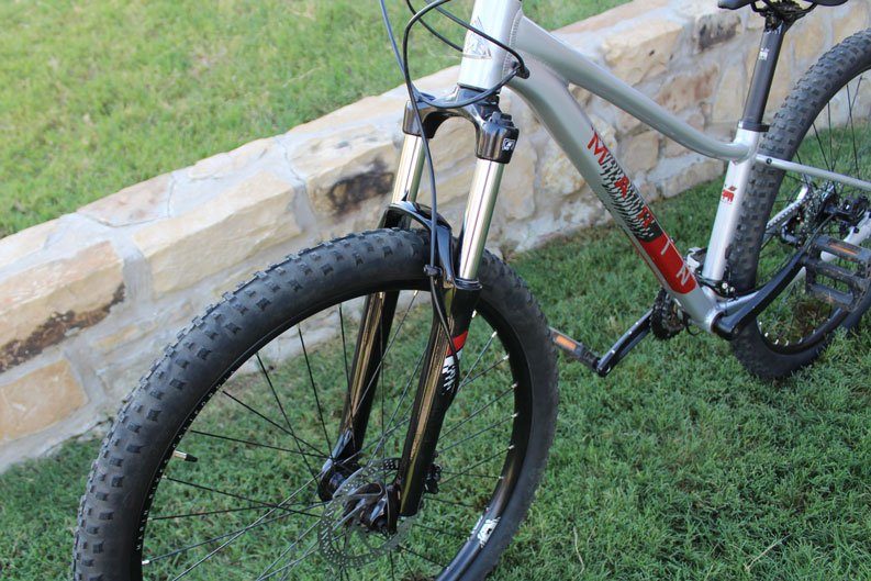 Front suspension fork of Marin Wildcat Trail 3 mountain bike