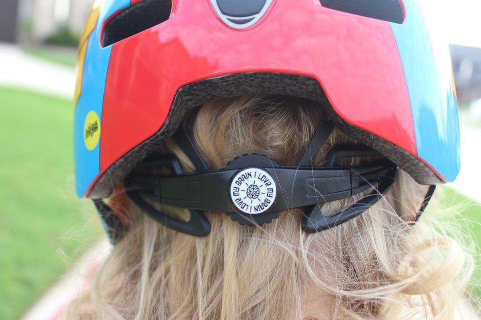 Dial adjust knob on back of Nutcase Little Nutty helmet.