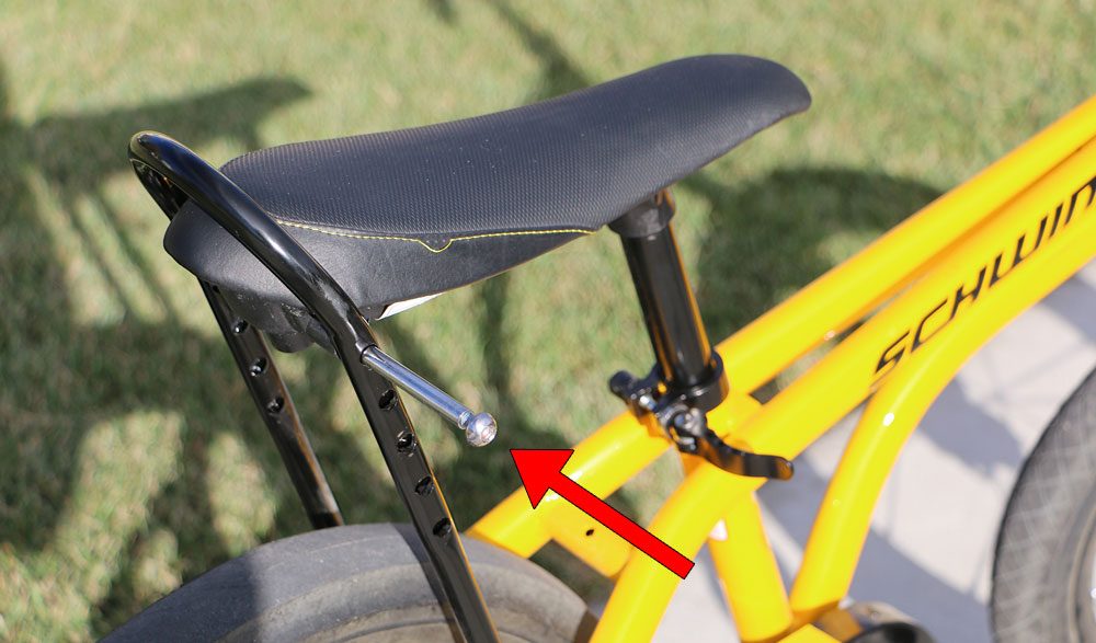 Banana seat adjustment rod on Schwinn Krate EVO bike