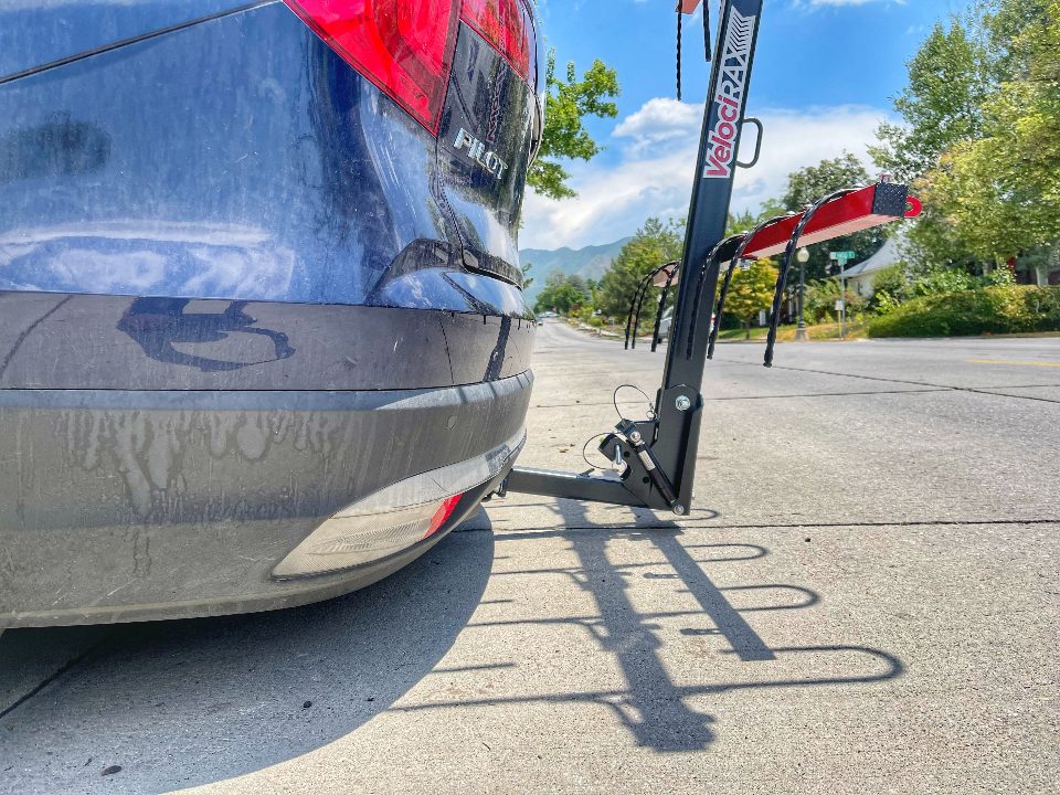 90 degree hitch on Velocirax almost bottoming out on sidewalk of steep driveway