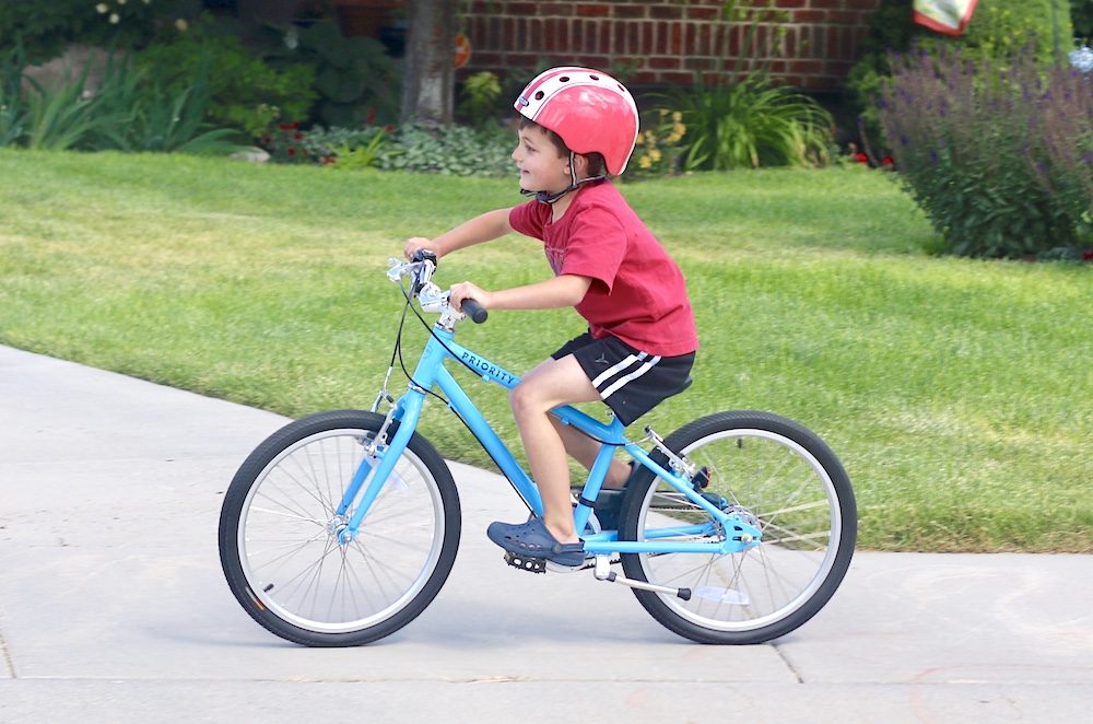 priority start 20 inch kids bikes in action