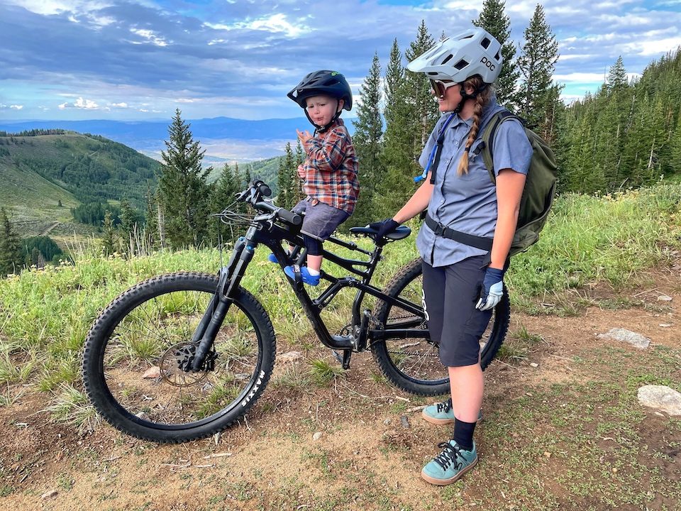 Side shot of Shotgun Pro seat with mountains in the background