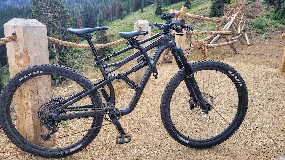 Side shot of mountain bike with Shotgun Pro seat on it