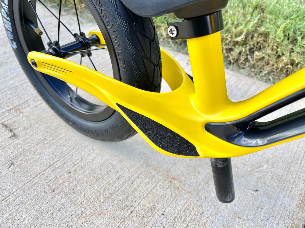 Grippy footrest of the Hornit AIRO