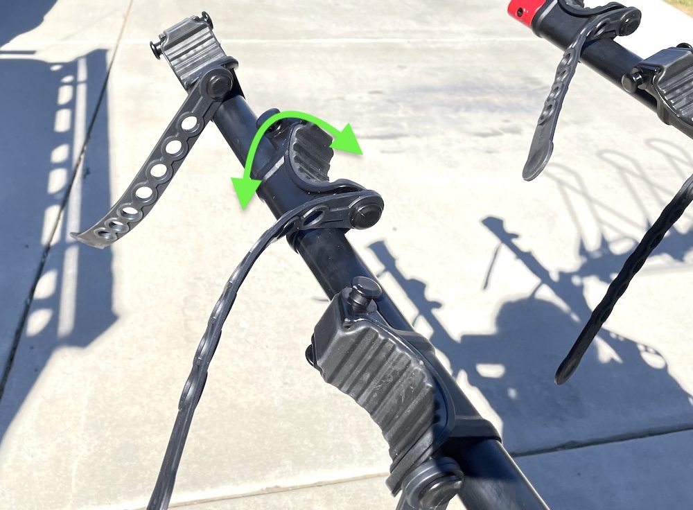 image showing how the cradle arms of the Allen trunk rack swivels