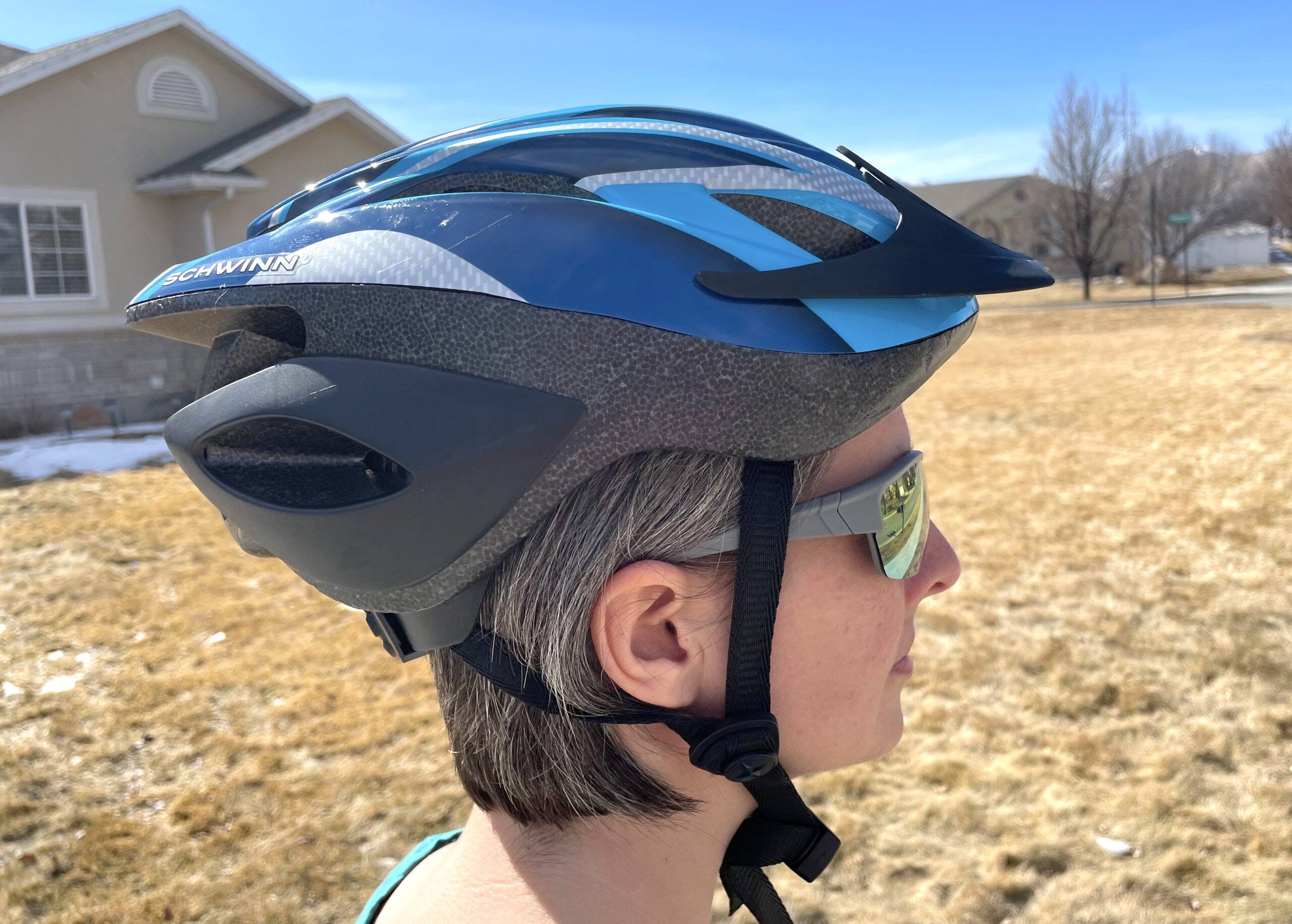 schwinn thrasher womens bike helmet