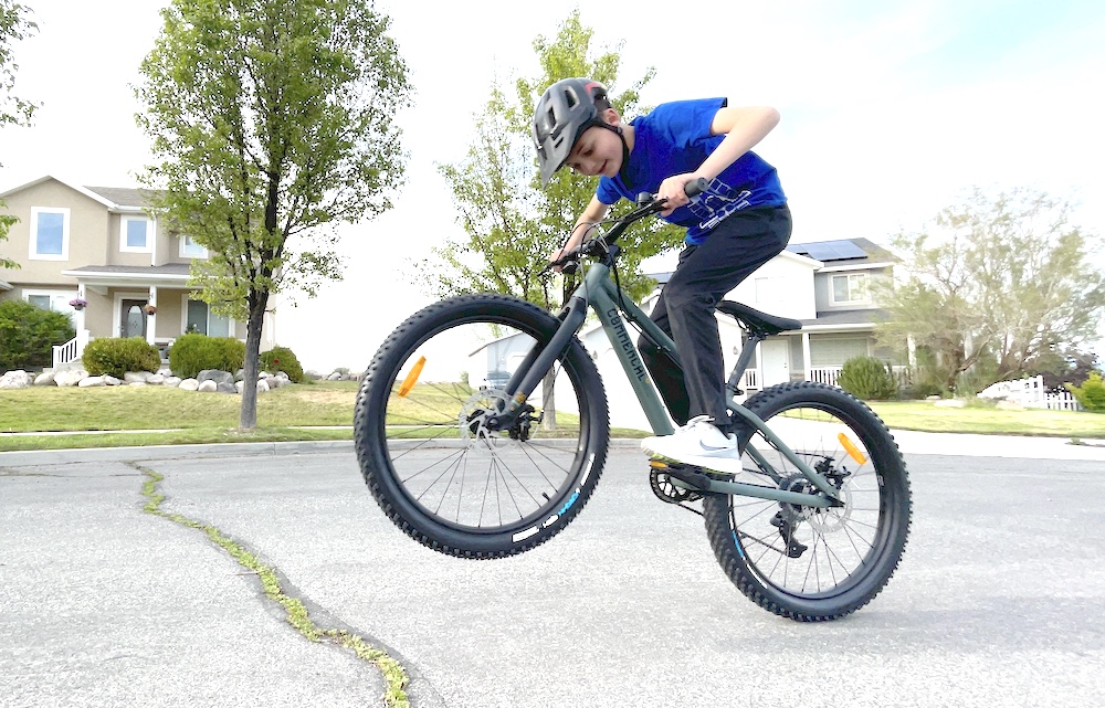 bunny hoping on the commencal ramones 24