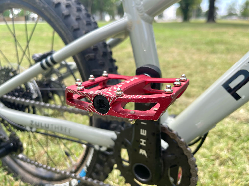 Domed spikes on Prevelo Heir pedals