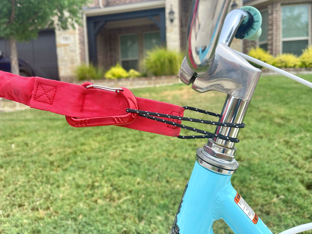 TowWhee connect attached with the carabiner on a threaded headset