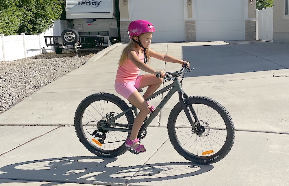 7 year old tester riding the commencal ramones