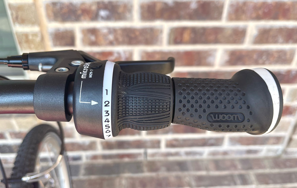 7 speed Microshift grip shifter on the woom 4