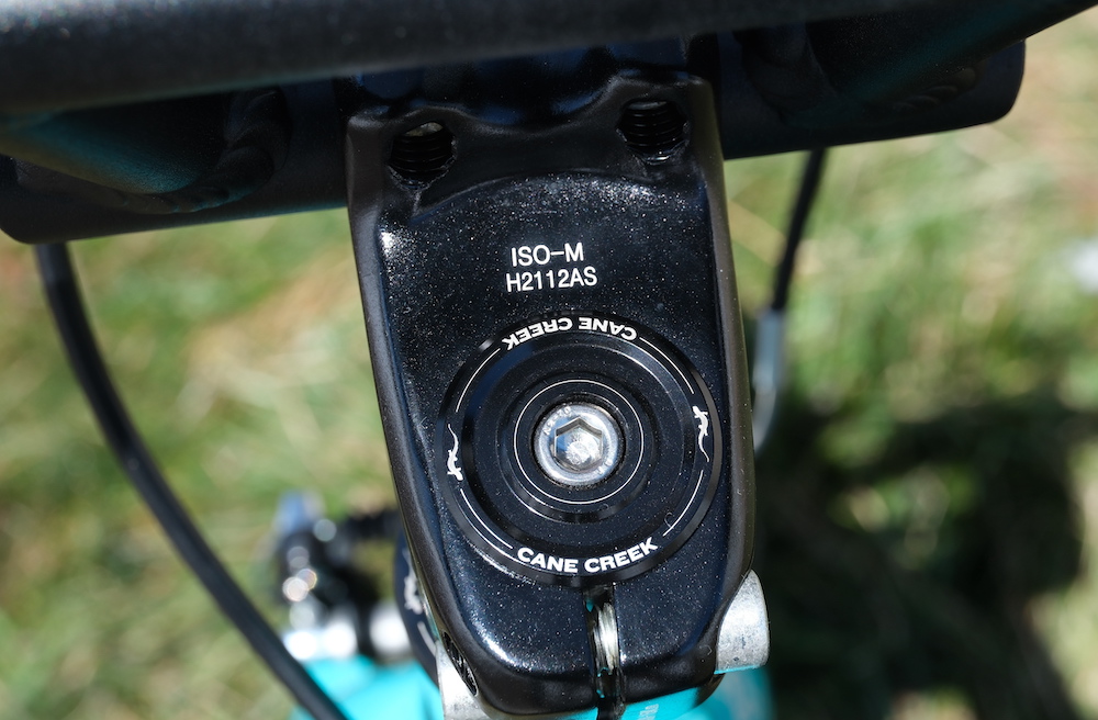 Close up image of the Cane Creek headset on the Pello Revo
