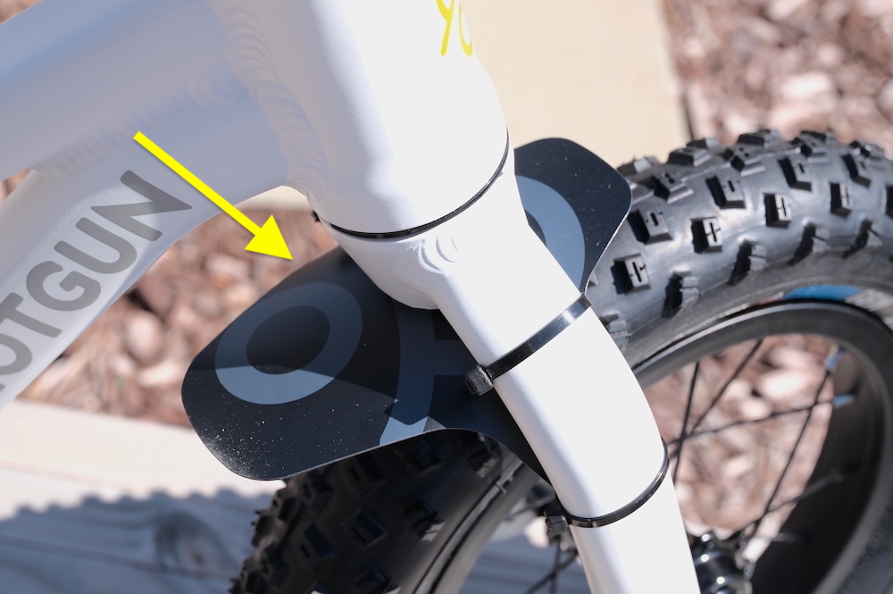 tiny mud flap of the Dirt Hero balance bike