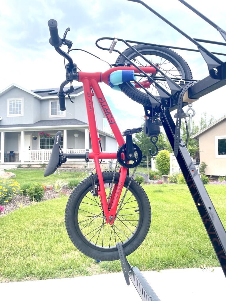 Alta small wheel basket loaded with a 16" bike