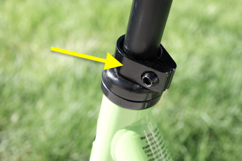 image of the handlebar clamp on the banana bike