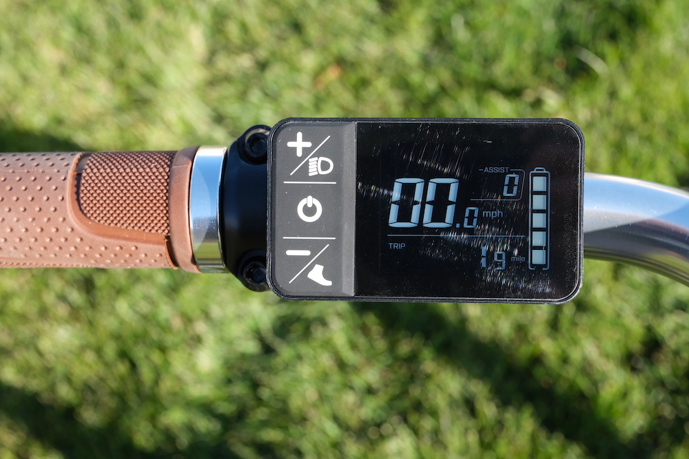 the clickable digital display of the priority eclassic plus bike