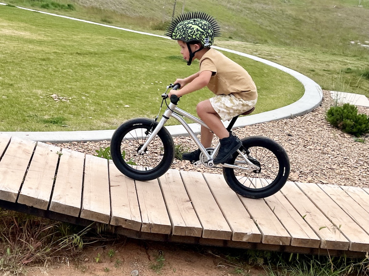 Early Rider Seeker 16 inch mountain bike stock image