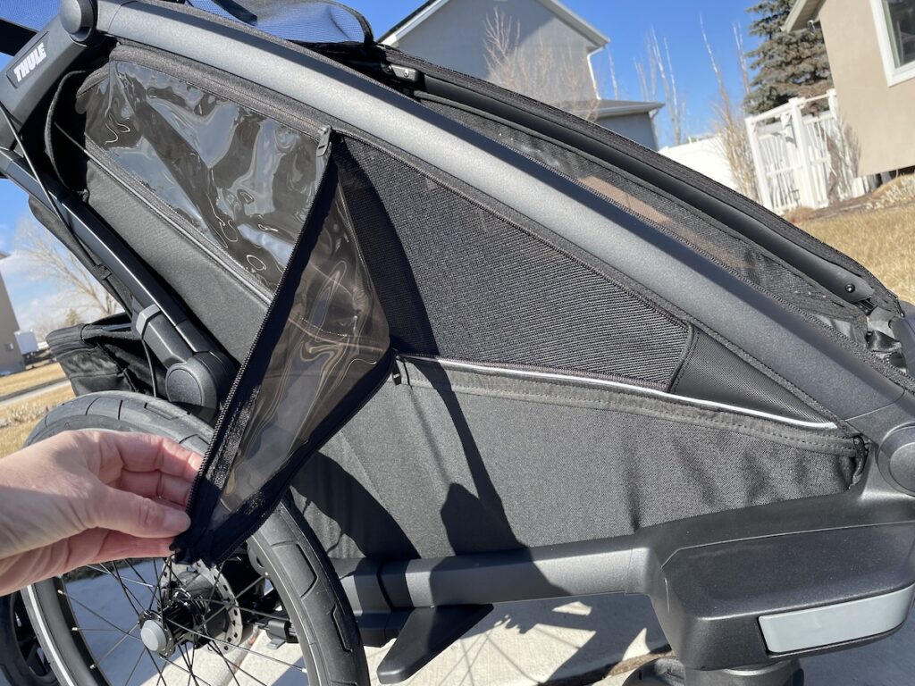 thule chariot sport 2 zip windows