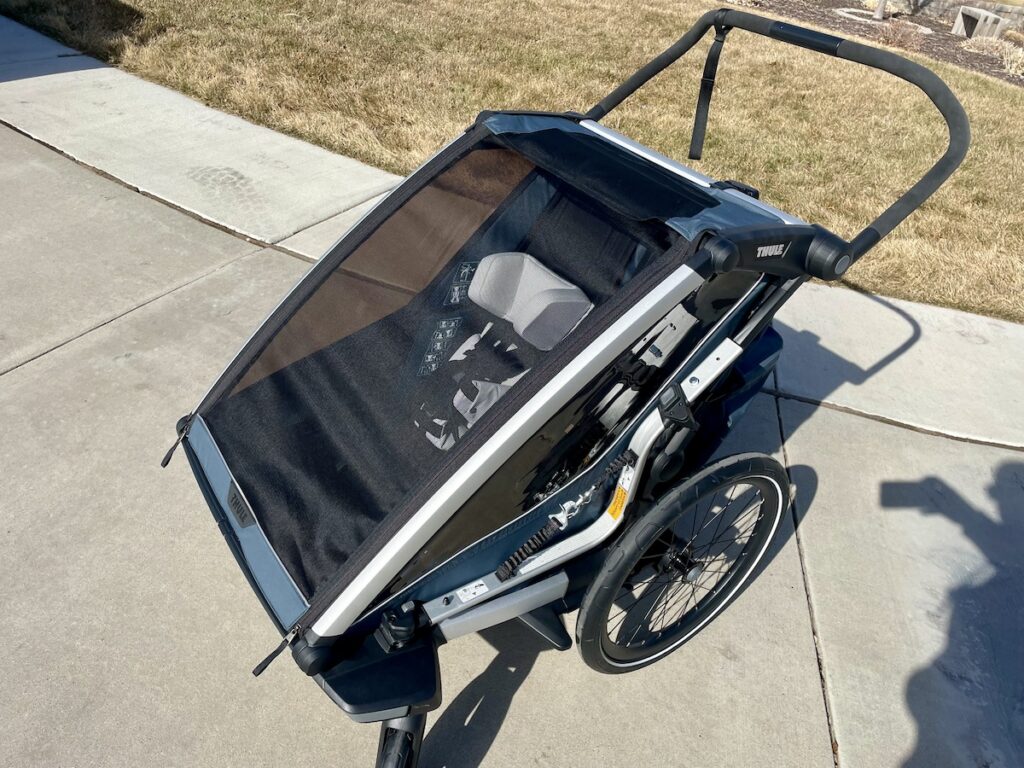 Thule Cross Mesh door zip down