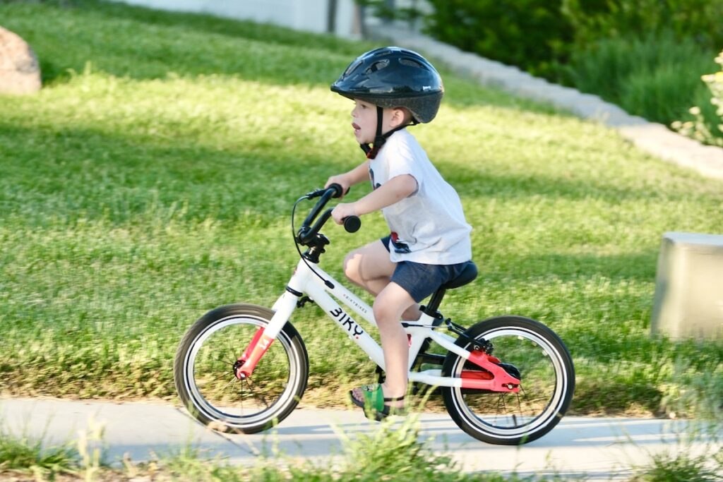 Biky Air 14 ridden by a three year old