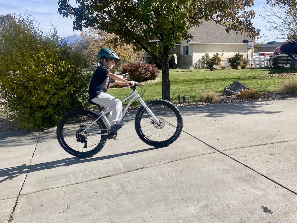 early rider seeker 24 in neighborhood