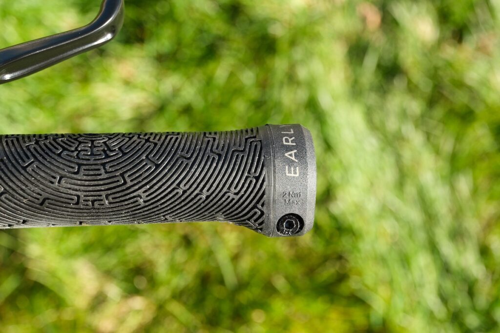 Early Rider grip and bumper