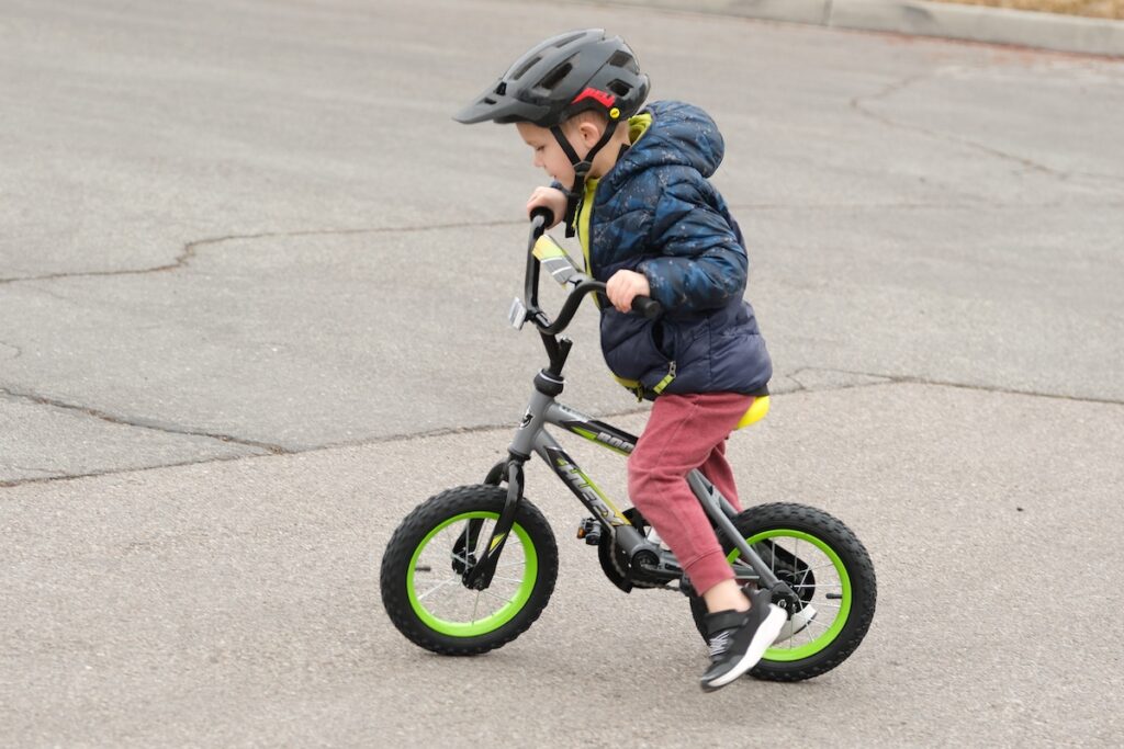 Huffy Rock It 12 inch hard to ride